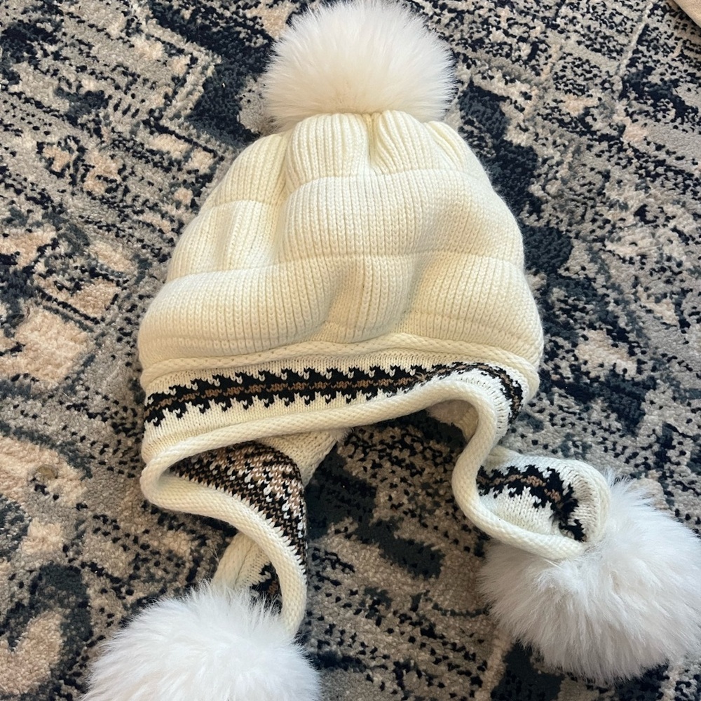 Cozy White Knit Pom-Pom Kids Hat